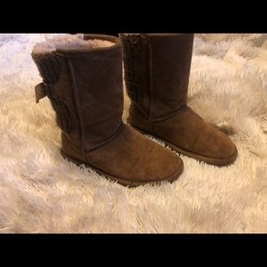 Bear paw boots